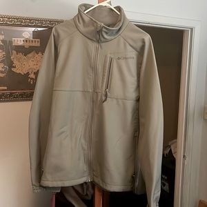 Columbia Zippered Fleece with Omni-shield XL